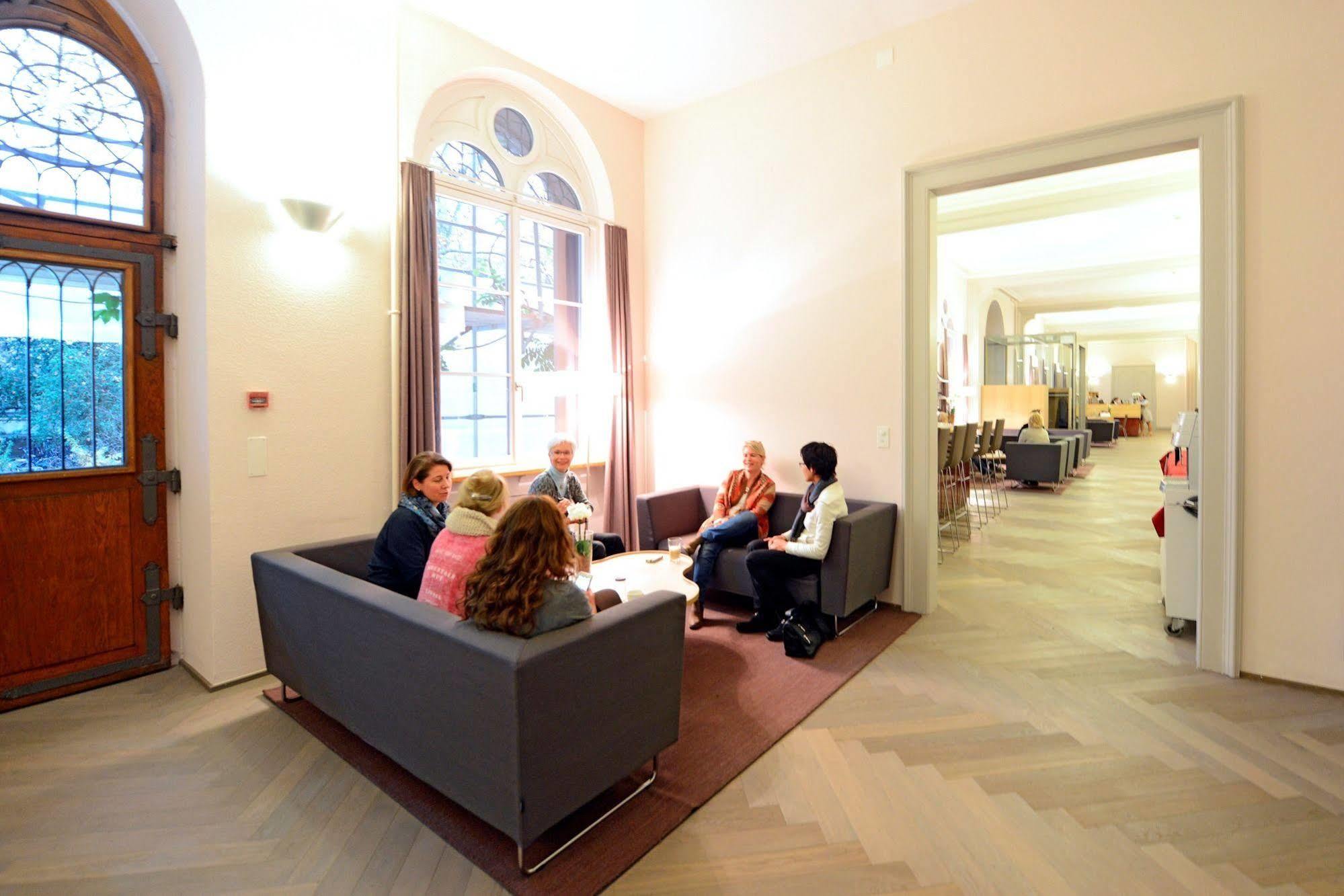 Odelya - Stadthotel Im Park Basel Bagian luar foto
