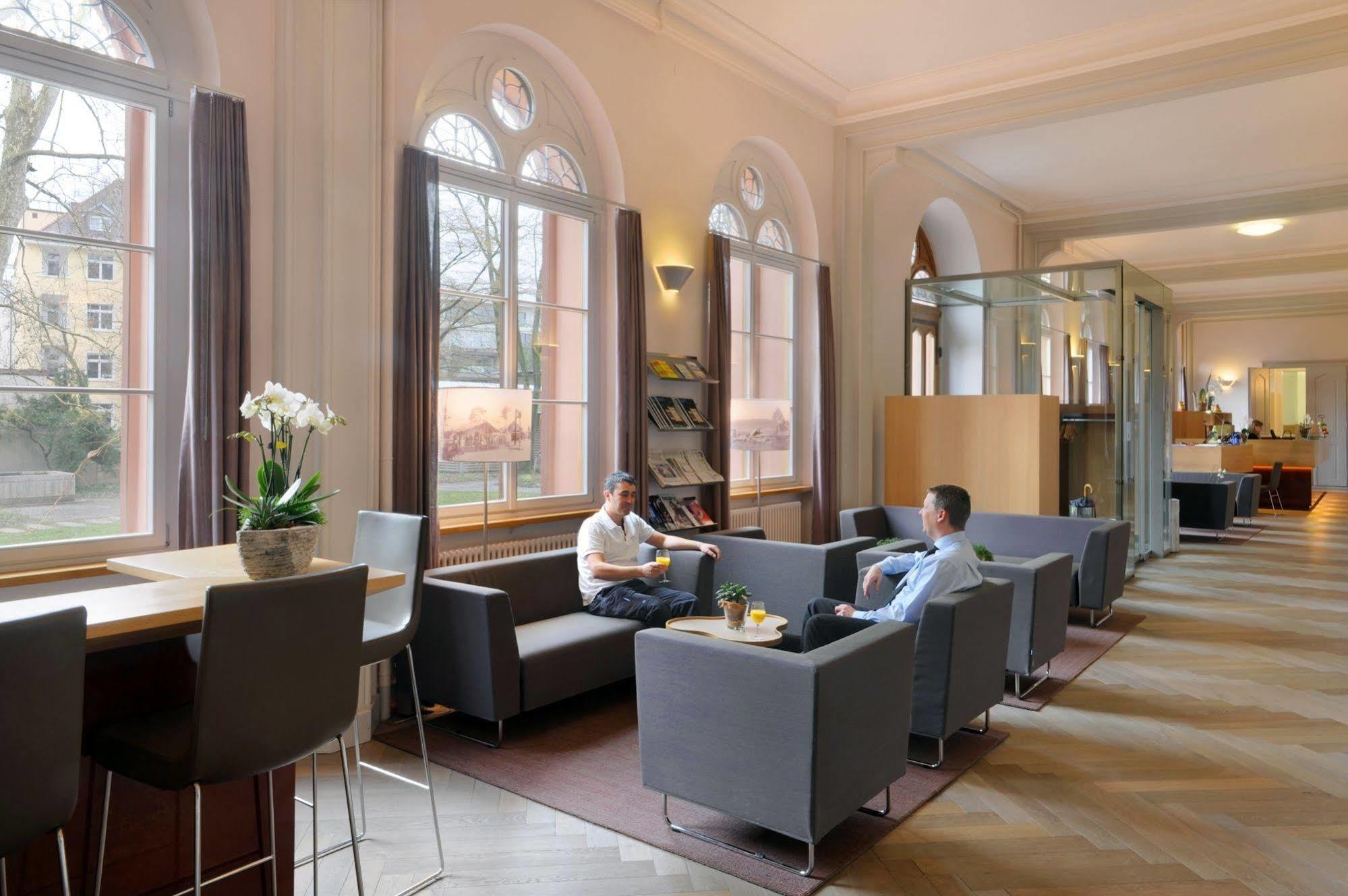 Odelya - Stadthotel Im Park Basel Bagian luar foto