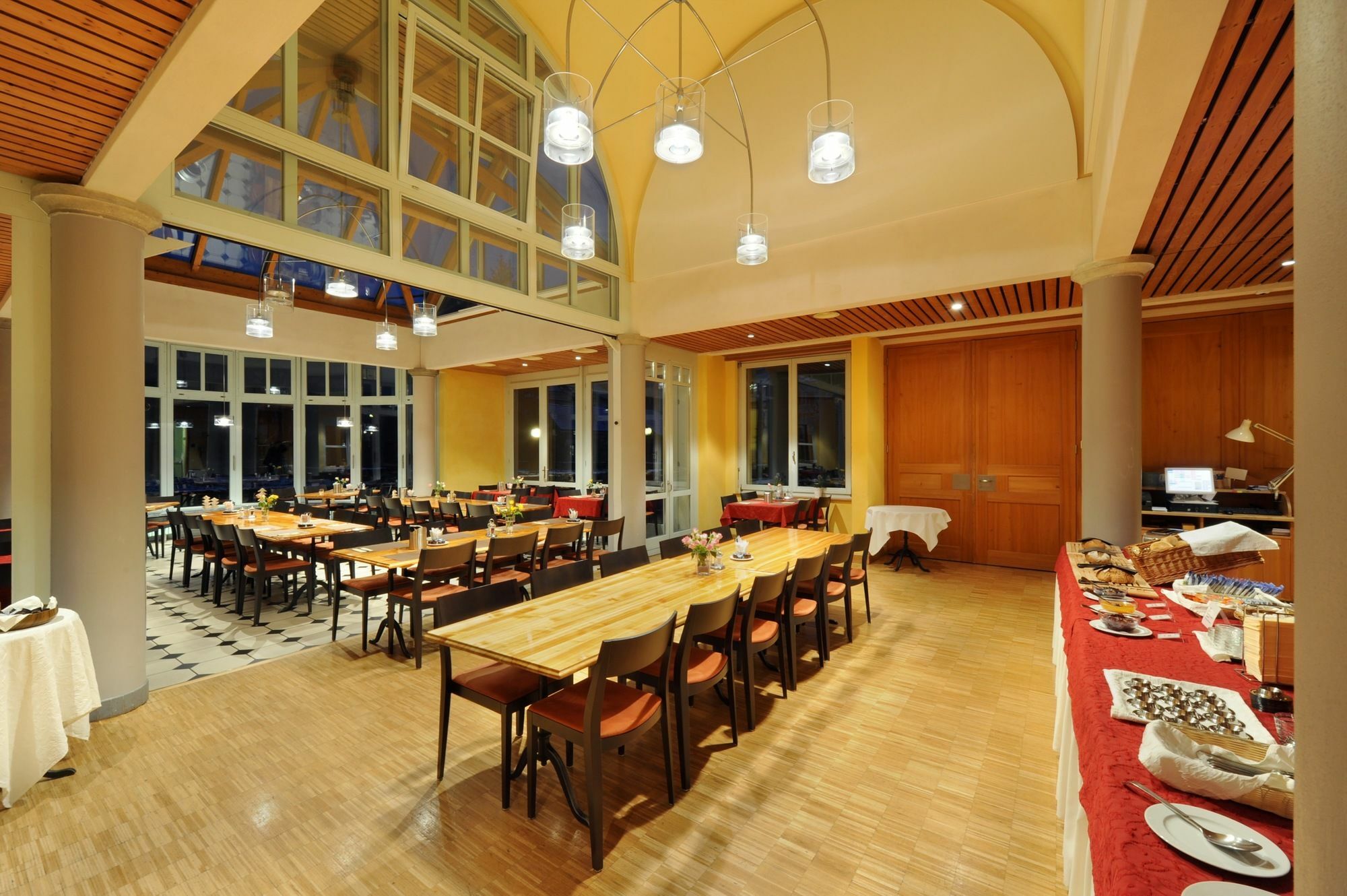 Odelya - Stadthotel Im Park Basel Bagian luar foto